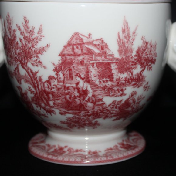 Florence Vase By Skye McGhie | Vintage Lidded & Footed Urn with Handles - Picture 5 of 10